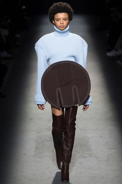 Look 2